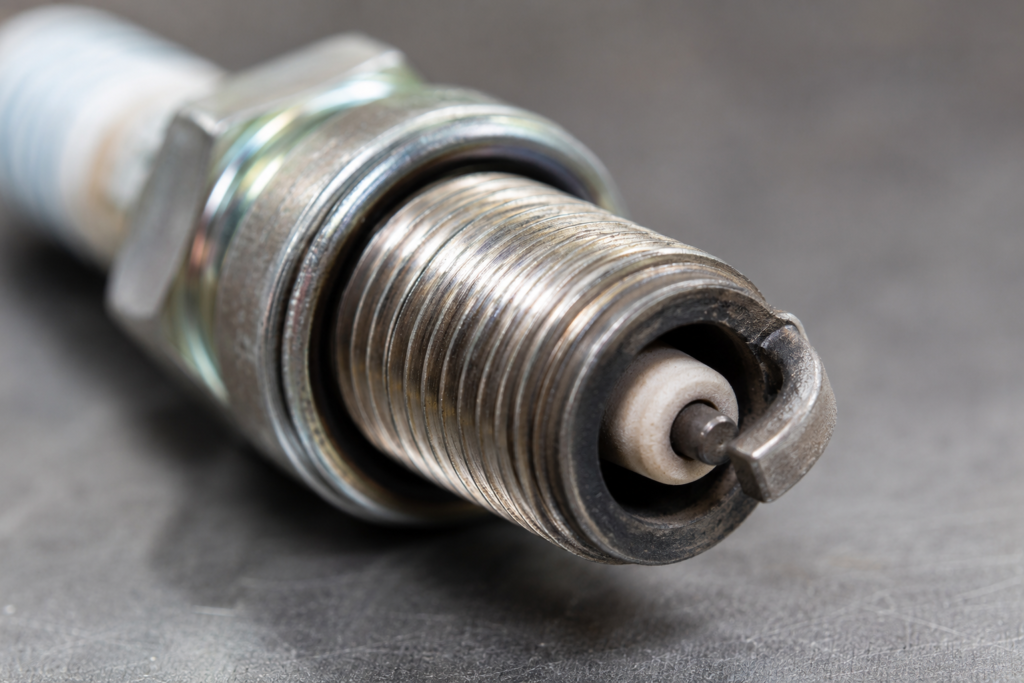 Keadaan spark plug normal dengan warna pembakaran yang sihat